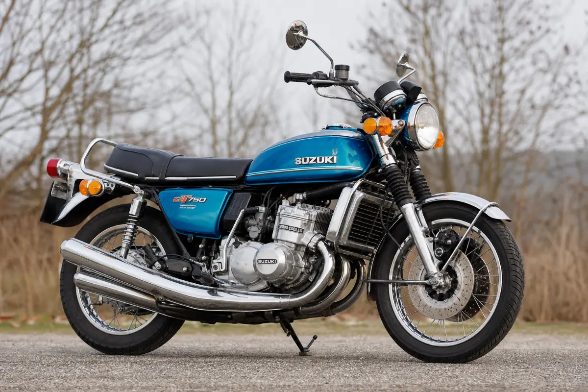 Suzuki GT 750: le classique deux-temps refroidi par eau
