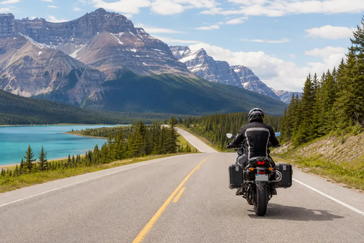 Kanada mit dem Motorrad: Rocky Mountains und Weite