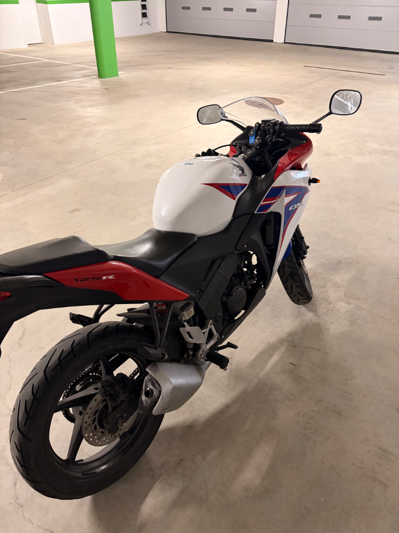 Honda CBR 125 R  - 4