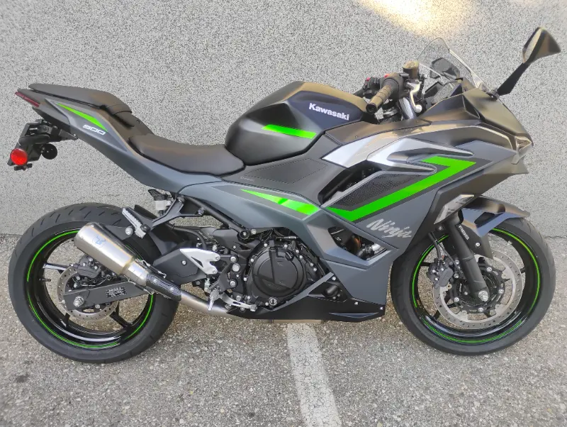 Kawasaki Ninja 500 SE