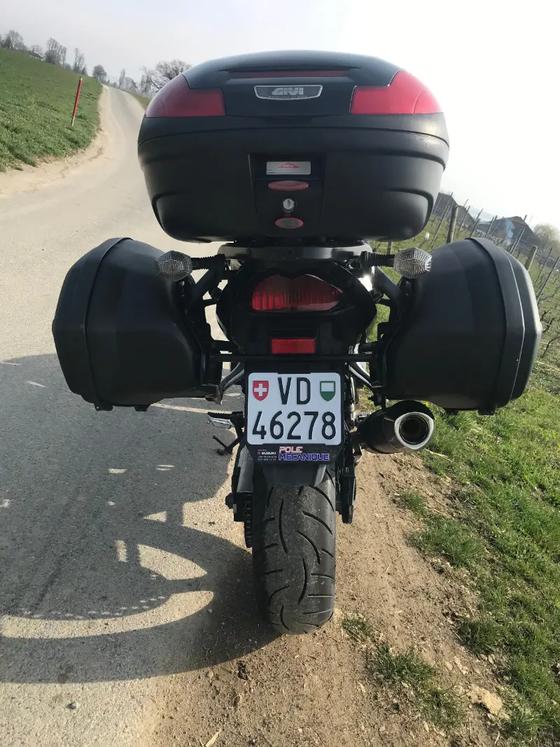 Suzuki GSX1250FA - 2