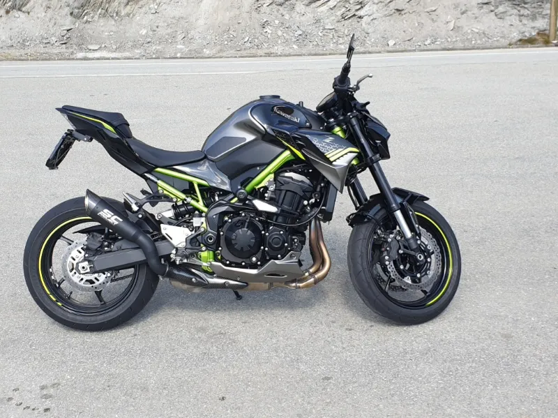 Kawasaki Z 900 / SC Project / Griffheizung - 3