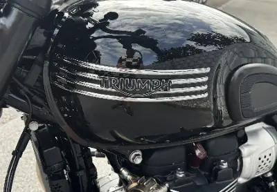 TRIUMPH Bonneville 900 T100 (35kW) - 5