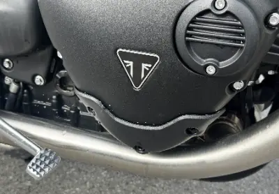 TRIUMPH Bonneville 900 T100 (35kW) - 8